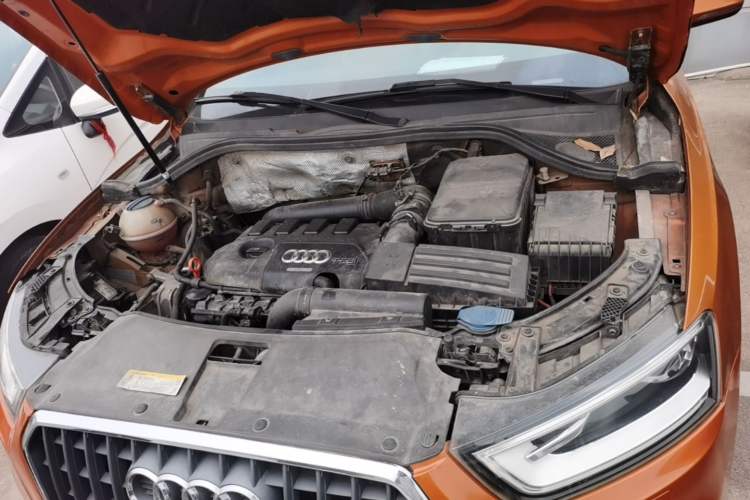 Used Audi Q3 2013 35 TFSI Comfort Model Engine Bay