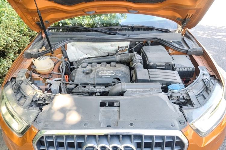 Used Audi Q3 2013 35 TFSI quattro Technology Edition Engine Bay