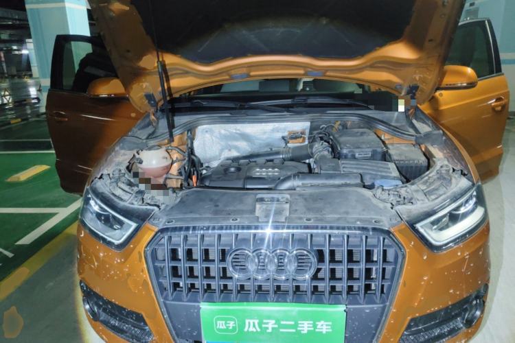 Used Audi Q3 2013 35 TFSI Comfort Model Engine Bay