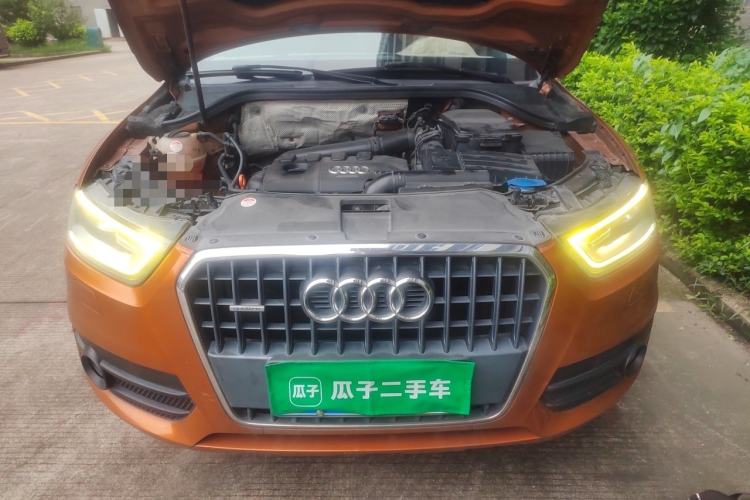 Used Audi Q3 2013 35 TFSI quattro Luxury Model Engine Bay