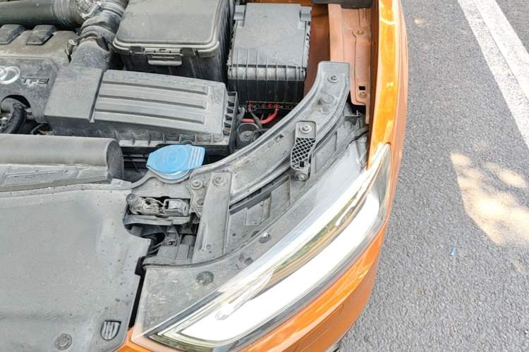 Used Audi Q3 2013 35 TFSI quattro Technology Edition Engine Bay Left