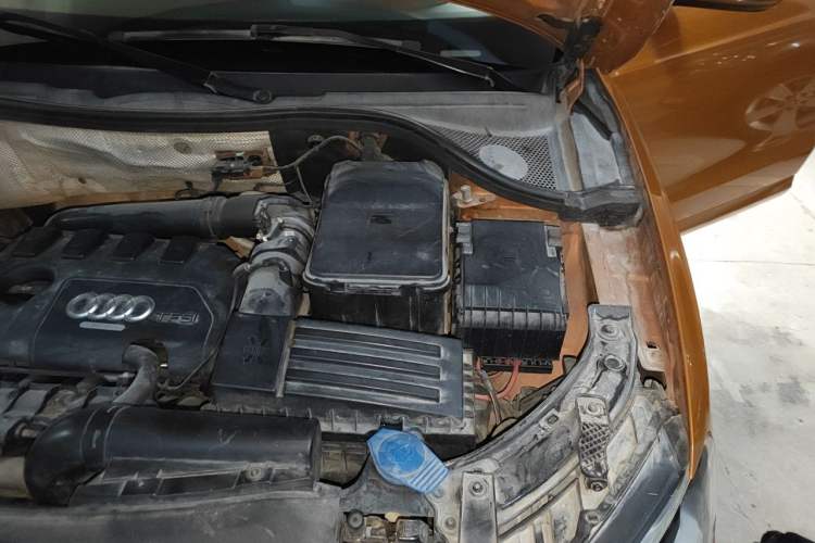 Used Audi Q3 2013 35 TFSI Ambition Edition Engine Bay Left