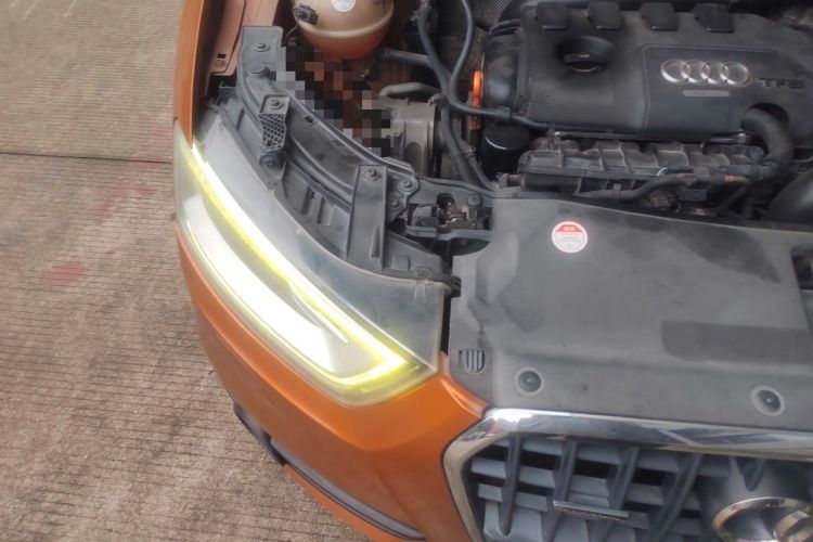 Used Audi Q3 2013 35 TFSI quattro Luxury Model Engine Bay Right