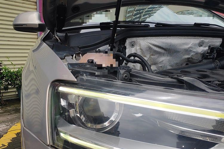Used Audi Q3 2013 35 TFSI Ambition Edition Engine Bay Right