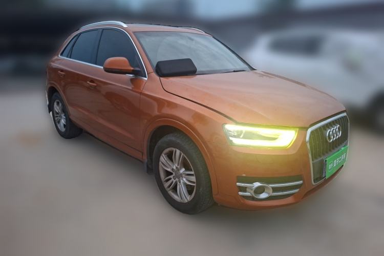 Used Audi Q3 2013 35 TFSI Comfort Model Front Right 45 Deg