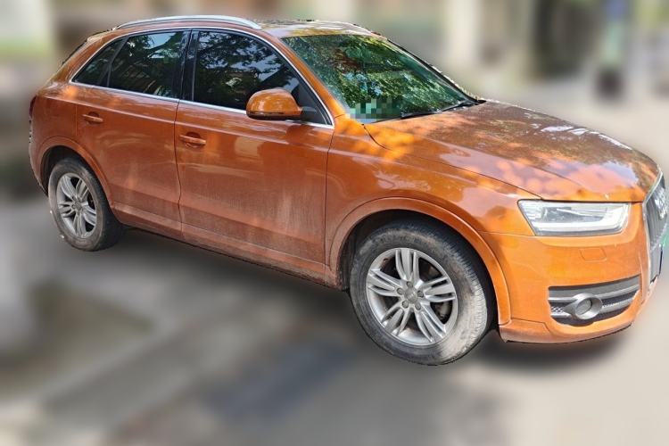 Used Audi Q3 2013 35 TFSI Comfort Model Front Right 45 Deg