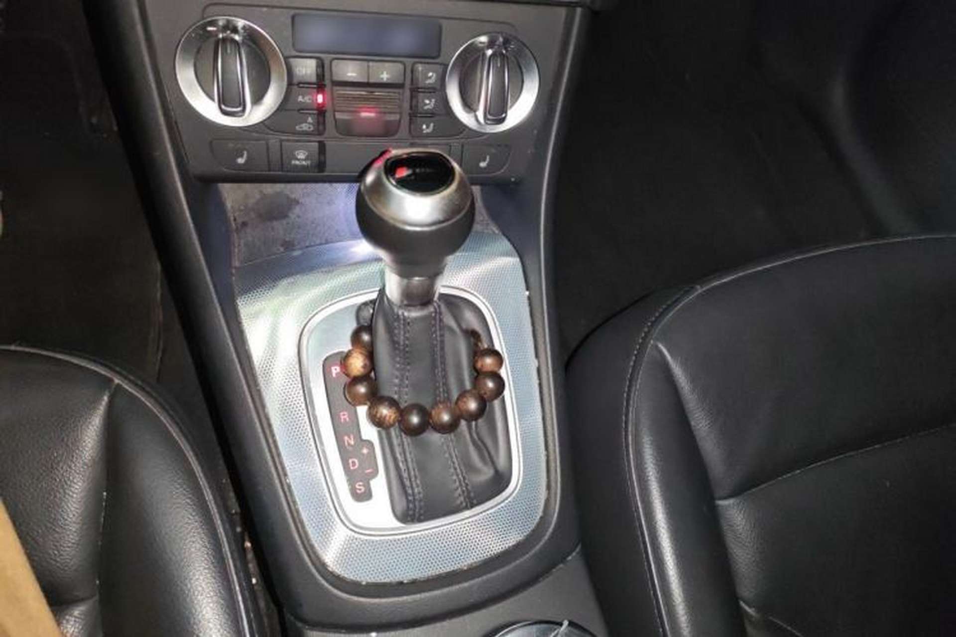 Used Audi Q3 2013 35 TFSI quattro Technology Edition Gear Lever