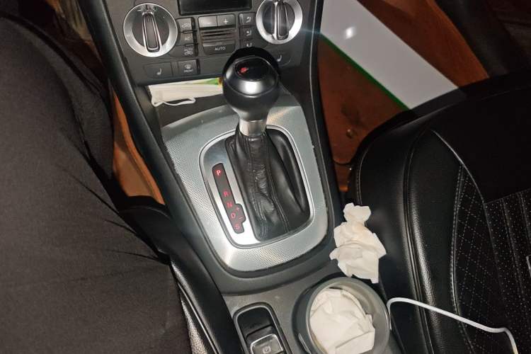 Used Audi Q3 2013 35 TFSI quattro Technology Edition Gear Lever