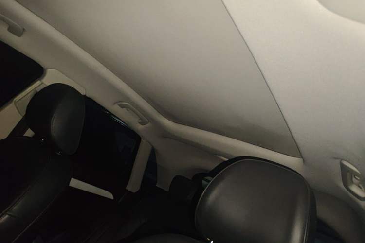 Used Audi Q3 2013 40 TFSI quattro Luxury Model Headliner