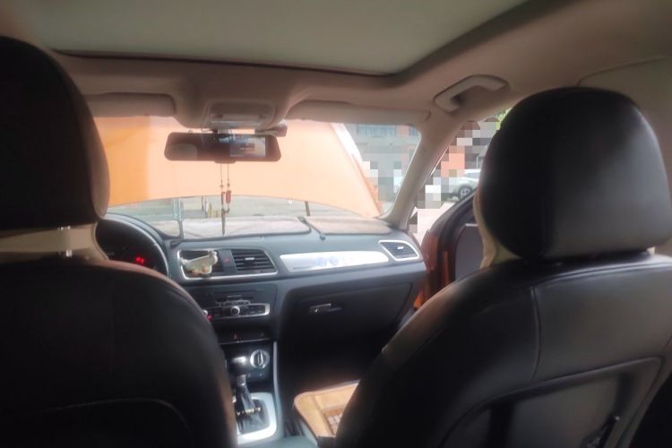 Used Audi Q3 2013 35 TFSI quattro Luxury Model Headliner