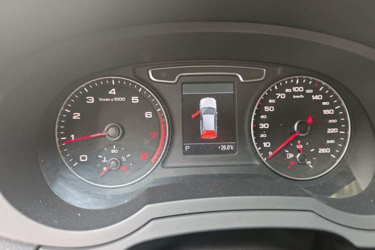 Used Audi Q3 2013 35 TFSI quattro Luxury Model Instrument Cluster
