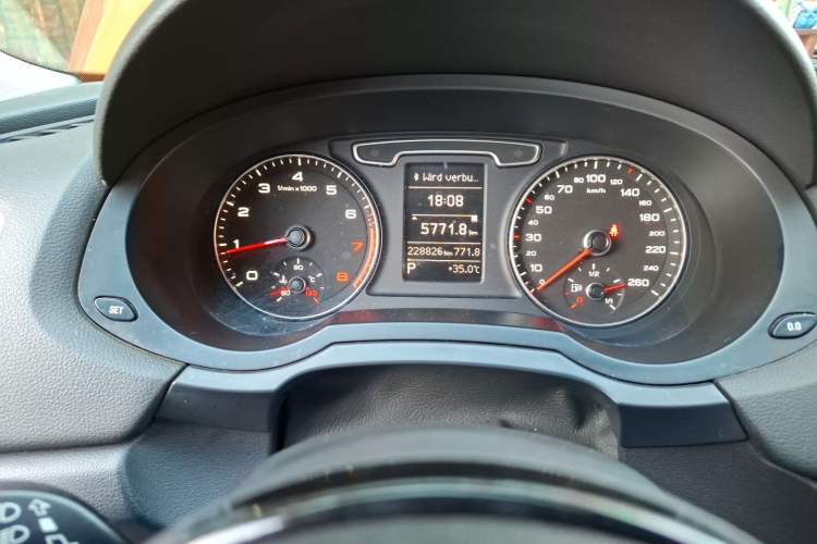 Used Audi Q3 2013 35 TFSI Comfort Model Instrument Cluster