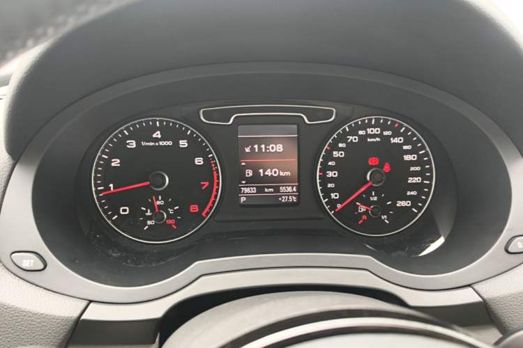 Used Audi Q3 2013 35 TFSI quattro Comfort Model Instrument Cluster