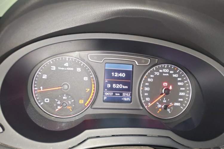Used Audi Q3 2013 35 TFSI quattro Technology Edition Instrument Cluster