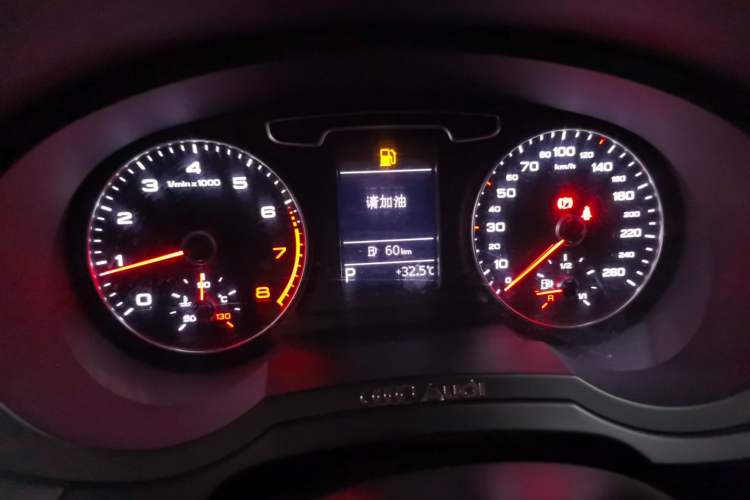Used Audi Q3 2013 35 TFSI Ambition Edition Instrument Cluster