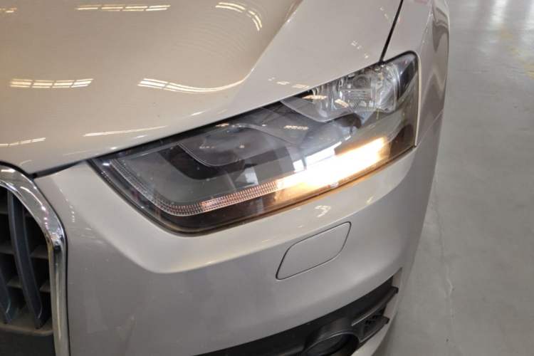 Used Audi Q3 2013 35 TFSI Ambition Edition Left Front Headlight