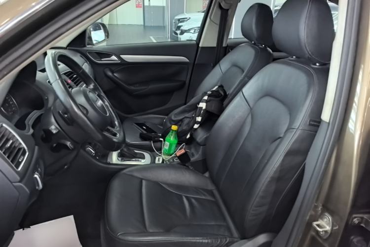 Used Audi Q3 2013 35 TFSI quattro Technology Edition Left Front Seat