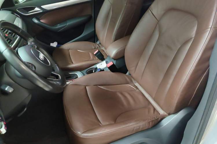Used Audi Q3 2013 35 TFSI quattro Technology Edition Left Front Seat