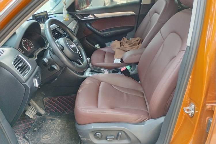 Used Audi Q3 2013 35 TFSI Comfort Model Left Front Seat