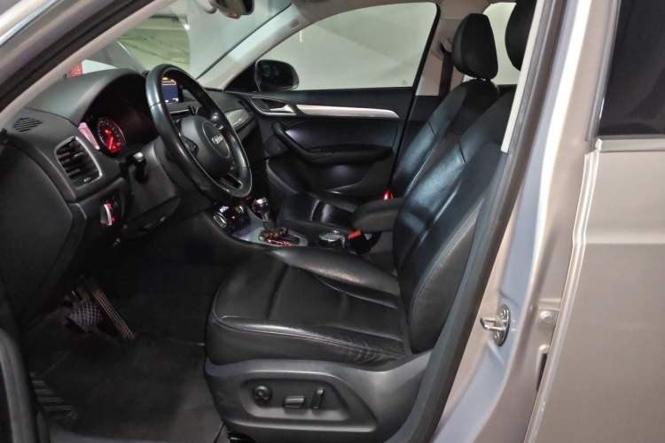 Used Audi Q3 2013 35 TFSI quattro Technology Edition Left Front Seat