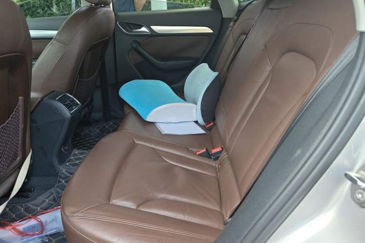 Used Audi Q3 2013 35 TFSI quattro Comfort Model Left Rear Seat
