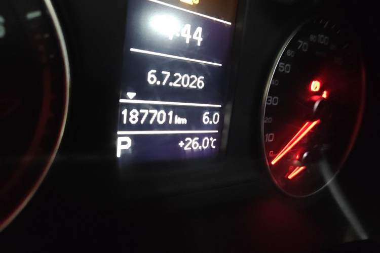 Used Audi Q3 2013 35 TFSI Ambition Edition Odometer Close Up