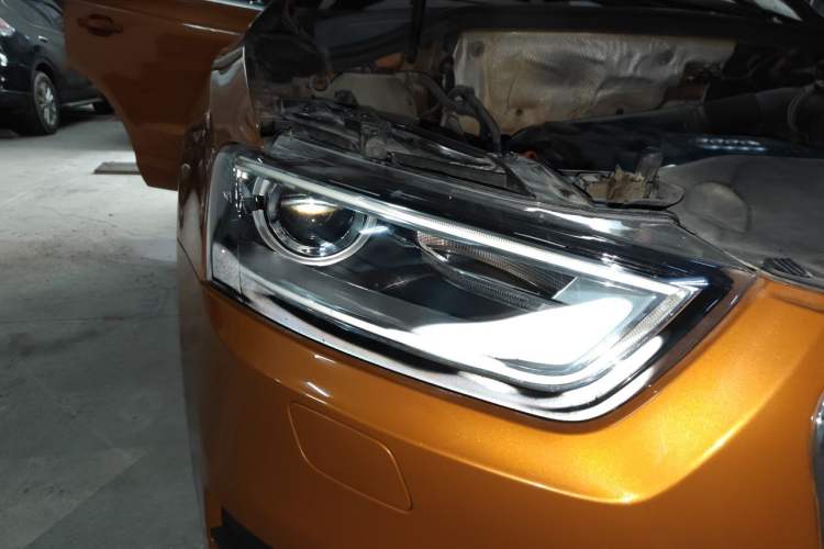 Used Audi Q3 2013 35 TFSI Ambition Edition Right Front Headlight