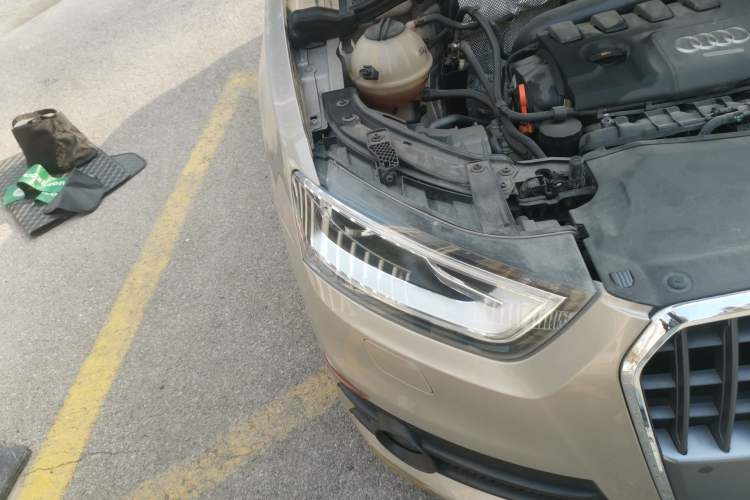 Used Audi Q3 2013 35 TFSI quattro Technology Edition Right Front Headlight