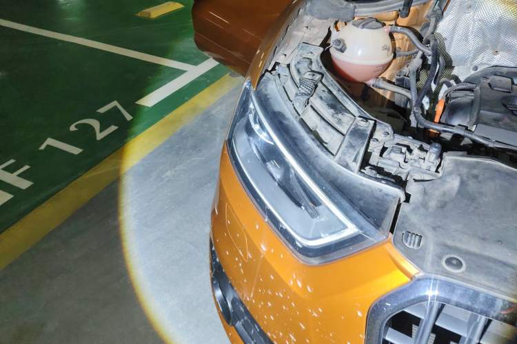 Used Audi Q3 2013 35 TFSI Comfort Model Right Front Headlight