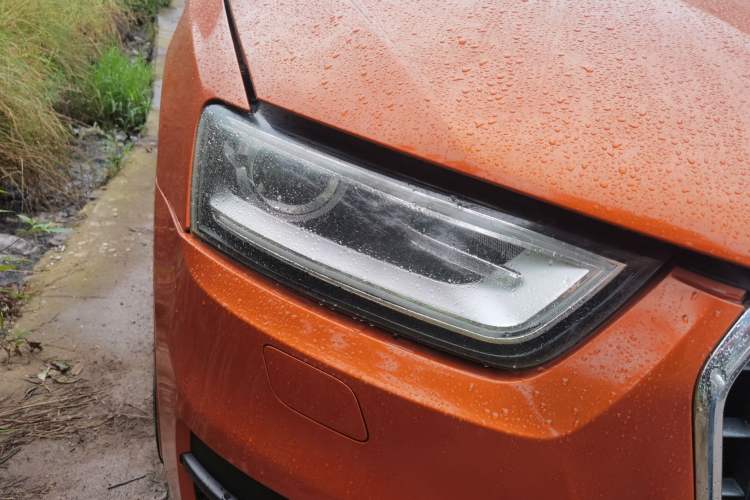 Used Audi Q3 2013 35 TFSI Comfort Model Right Front Headlight