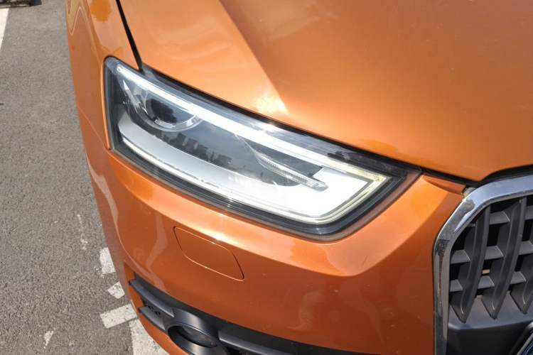 Used Audi Q3 2013 35 TFSI Comfort Model Right Front Headlight