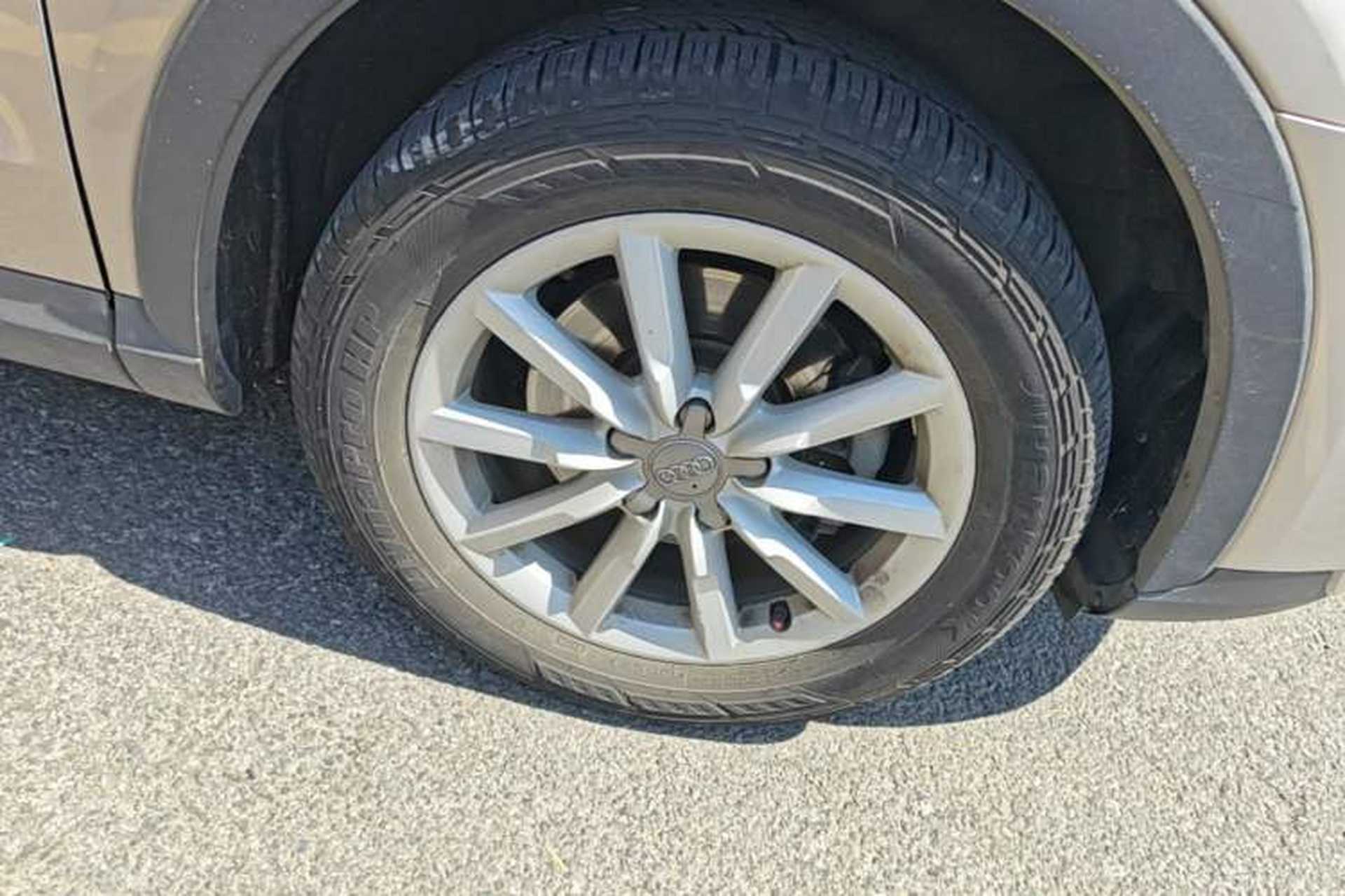 Used Audi Q3 2013 35 TFSI Ambition Edition Right Front Wheel Hub