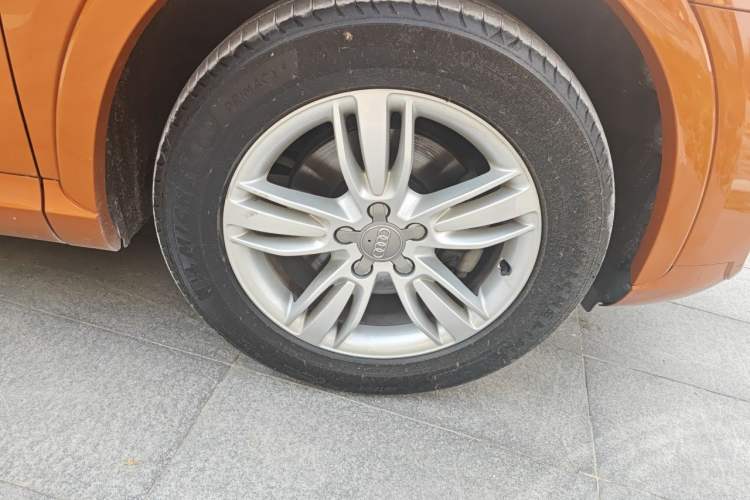 Used Audi Q3 2013 35 TFSI quattro Technology Edition Right Front Wheel Hub