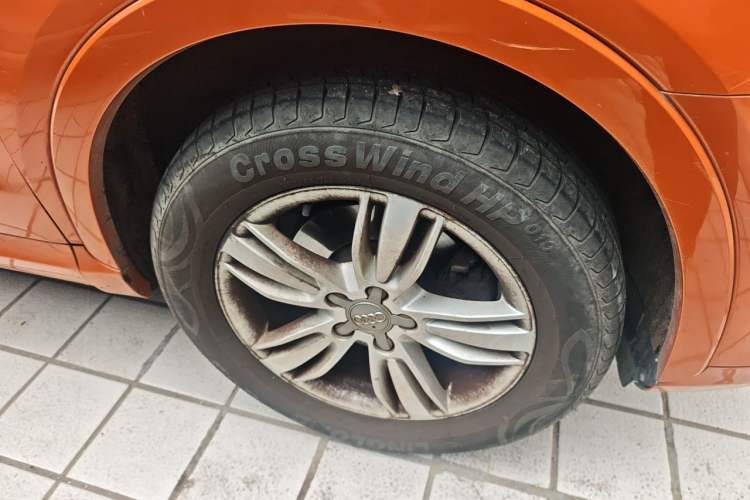 Used Audi Q3 2013 35 TFSI quattro Technology Edition Right Front Wheel Hub