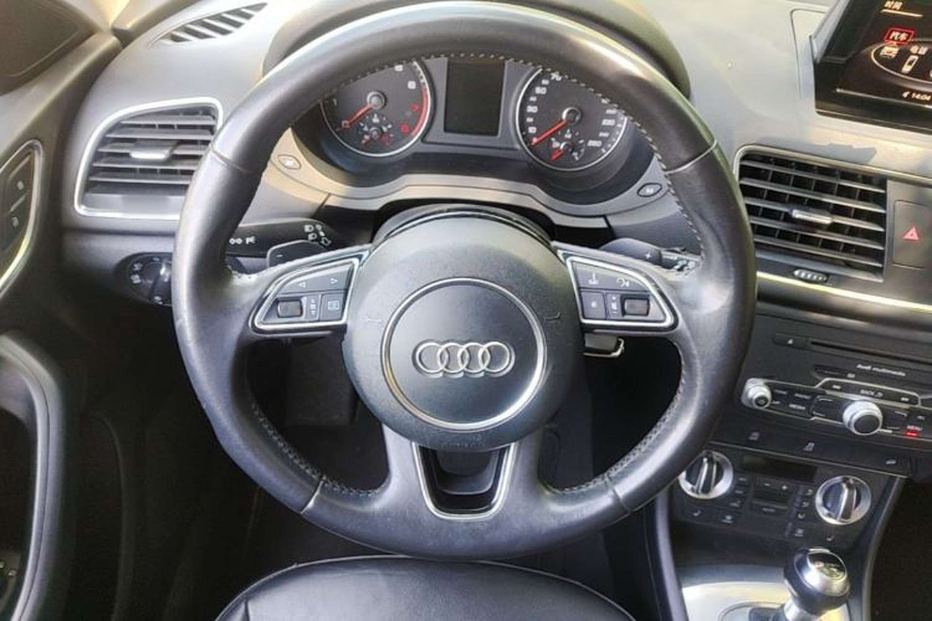 Used Audi Q3 2013 35 TFSI quattro Technology Edition Steering Wheel