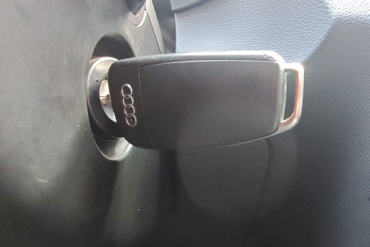 Used Audi Q3 2013 35 TFSI Comfort Model Vehicle Key