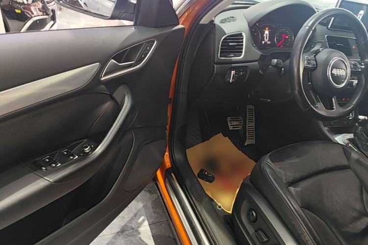 Used Audi Q3 2015 35 TFSI Comfort Model Driver Seat