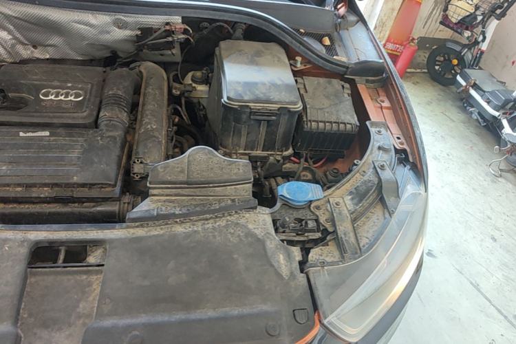 Used Audi Q3 2015 30 TFSI Ambition Edition Engine Bay Left