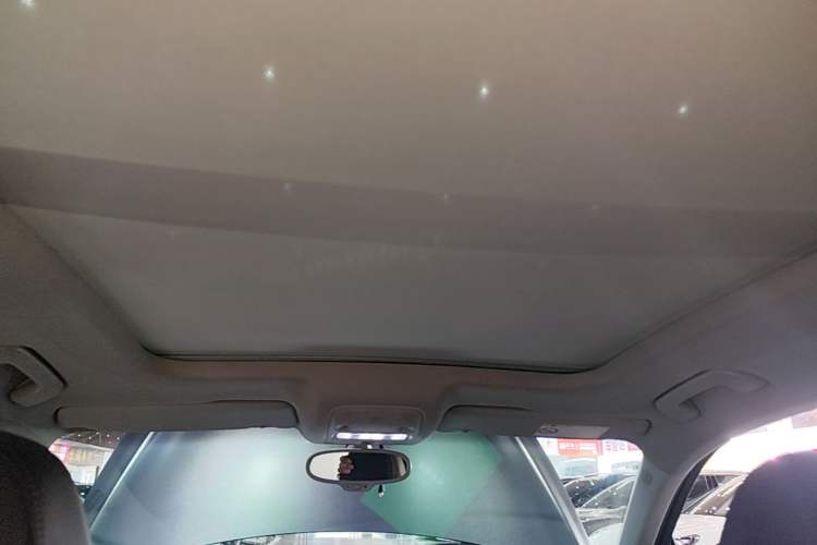 Used Audi Q3 2015 35 TFSI Comfort Model Headliner