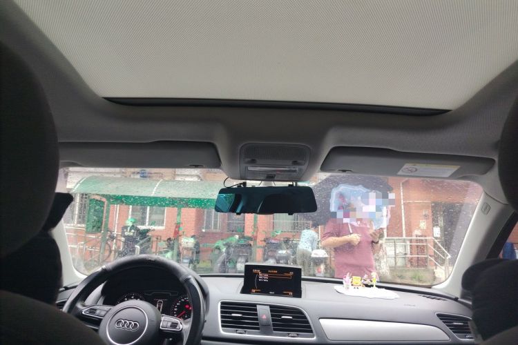 Used Audi Q3 2015 30 TFSI Ambition Edition Headliner