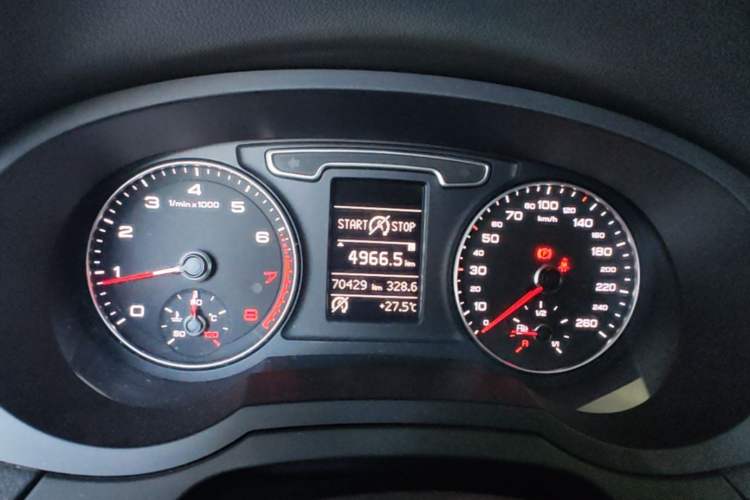 Used Audi Q3 2015 30 TFSI Ambition Edition Instrument Cluster
