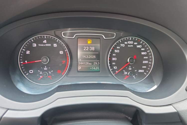 Used Audi Q3 2015 35 TFSI Comfort Model Instrument Cluster