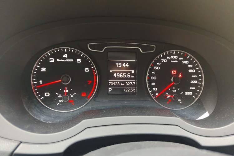 Used Audi Q3 2015 30 TFSI Ambition Edition Instrument Cluster