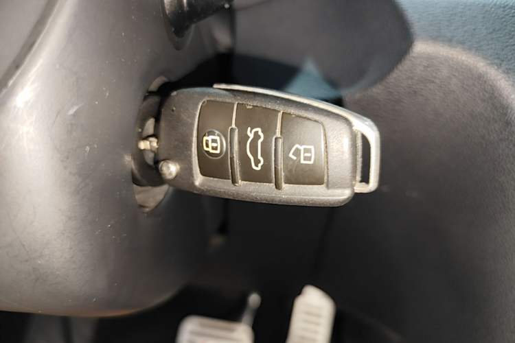 Used Audi Q3 2015 35 TFSI Comfort Model Interior 1