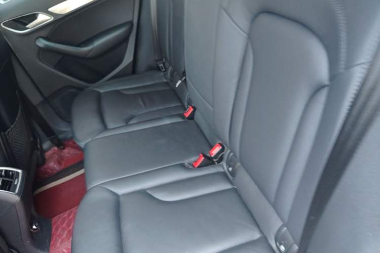 Used Audi Q3 2015 35 TFSI quattro Technology Edition Left Rear Seat