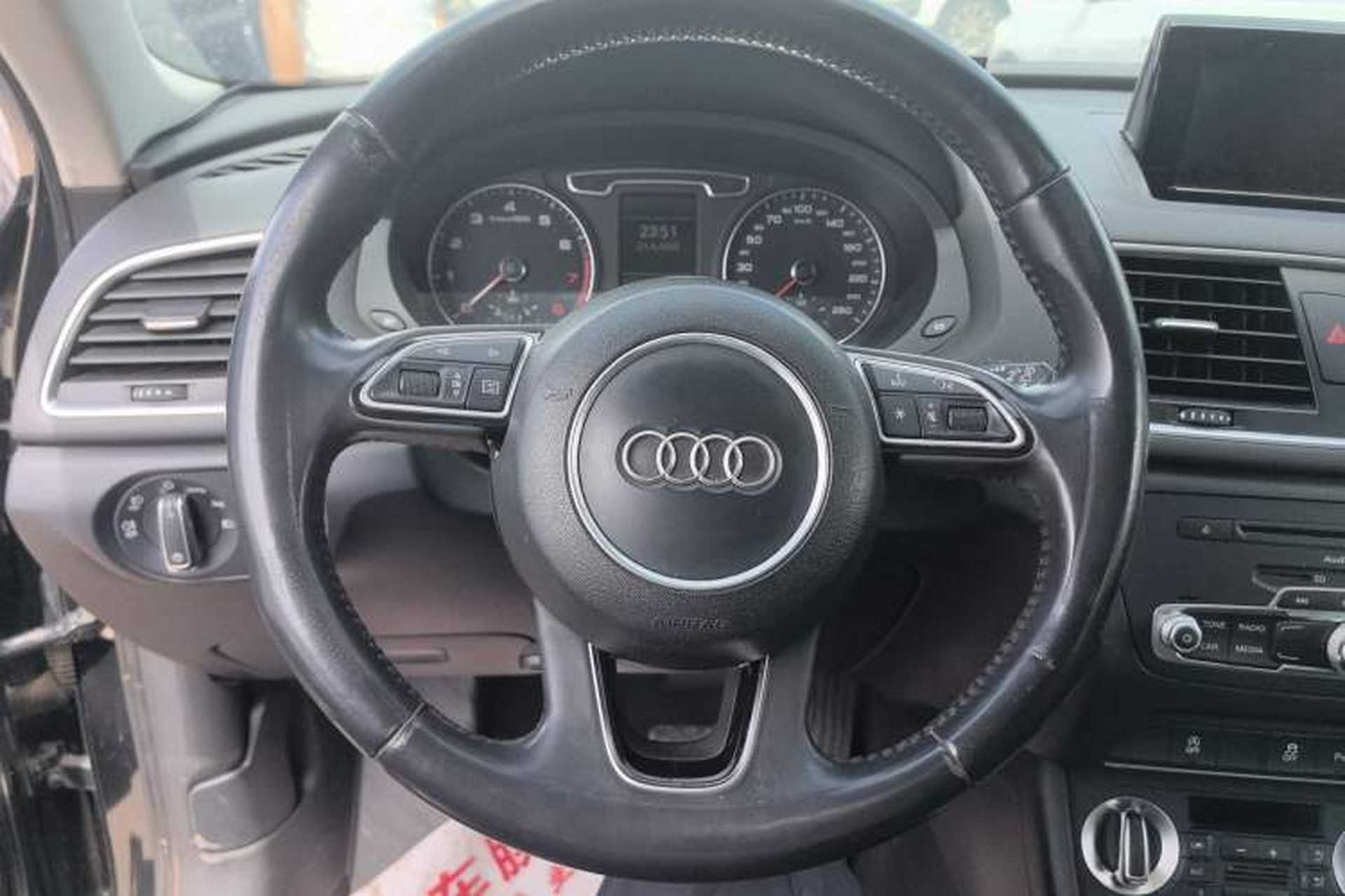 Used Audi Q3 2015 35 TFSI Ambition Edition Steering Wheel
