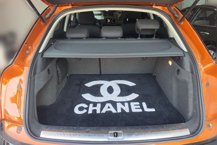 Used Audi Q3 2015 30 TFSI Ambition Edition Trunk