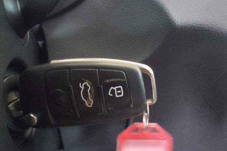Used Audi Q3 2015 30 TFSI Ambition Edition Vehicle Key