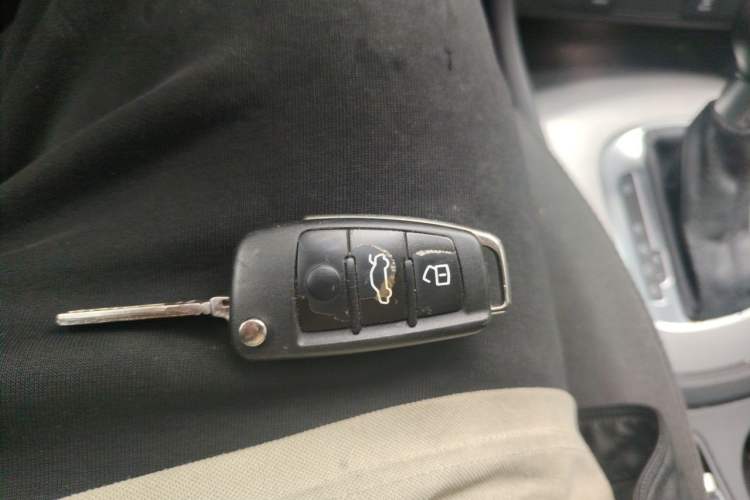 Used Audi Q3 2015 30 TFSI Ambition Edition Vehicle Key