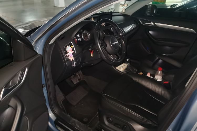 Used Audi Q3 2015 35 TFSI Comfort Model Driver Seat